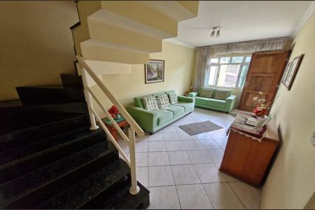 10_photo/94dce6efb3.f653e01aa475d4a8-ATLAS-a2f9f78a-bbeb-4cc7-ba9e-f11f99867f8a.jpg de casa à venda com 3 quartos, 114m² em Barreirinha, Curitiba