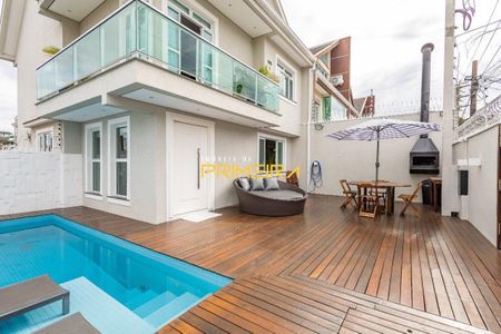 6_photo/94dce6efed.611988fca85ff735-ATLAS-7599bd5e-1001-4a16-a2dc-732ddc83b4e1.jpg de casa à venda com 3 quartos, 206m² em Barreirinha, Curitiba