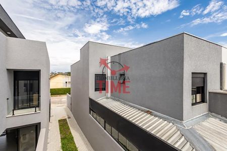 9_photo/94dce6efff.a095ebe9a9b9d05b-ATLAS-2f551300-aceb-4576-8e90-0dd1a88361e0.jpg de casa à venda com 4 quartos, 113m² em Barreirinha, Curitiba