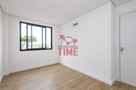 11_photo/94dce6efff.a095ebe9a9b9d05b-ATLAS-31b2e3c8-516a-41e2-bd2b-960ba295d895.jpg de casa à venda com 4 quartos, 113m² em Barreirinha, Curitiba