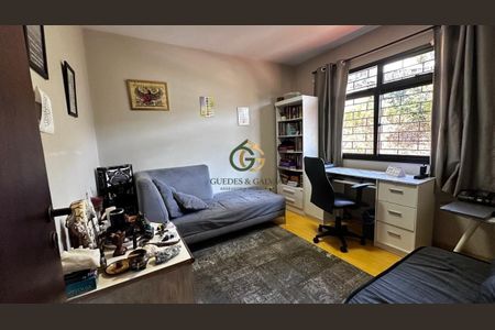 47_photo/94dce6f11d.af5ff038545b5b99-ATLAS-2b077c34-b169-4493-b380-2a7d0ee1def2.jpg de casa à venda com 3 quartos, 120m² em Boa Vista, Curitiba