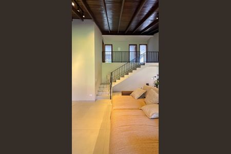 12_photo/94dce6f269.5afd90b9c05d4dec-ATLAS-9003af2f-ec13-469a-9129-49fe10d46e3b.jpg de casa à venda com 5 quartos, 214m² em Boa Vista, Curitiba