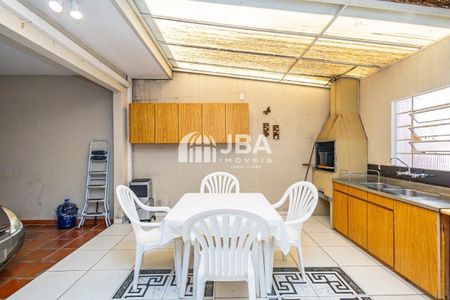 17_photo/94dce6f2e3.e467a4455404b950-ATLAS-4776cb2e-81b3-459a-aaa8-c9e944c69b27.jpg de casa à venda com 3 quartos, 268m² em Boa Vista, Curitiba