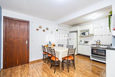 24_photo/94dce6f2e3.e467a4455404b950-ATLAS-76812366-8179-4f3e-b76c-82afa746e536.jpg de casa à venda com 3 quartos, 268m² em Boa Vista, Curitiba