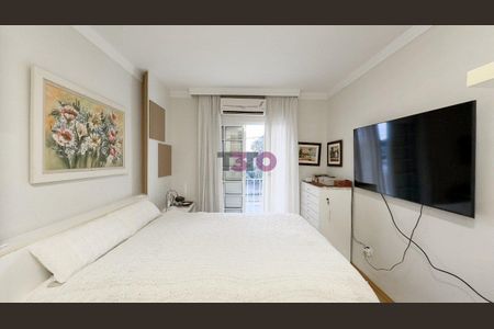 35_photo/94dce6f3b9.bd88f4c23bd4aa3d-ATLAS-4fea2594-bb55-4586-8e4e-b3135caab8e9.jpg de casa à venda com 4 quartos, 198m² em Boa Vista, Curitiba