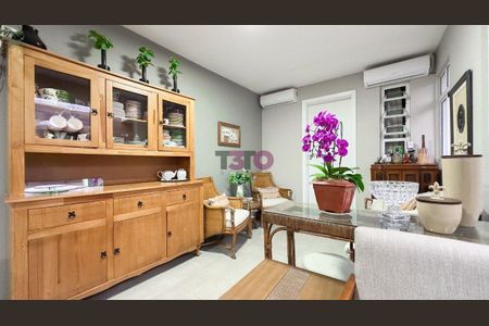 3_photo/94dce6f3b9.bd88f4c23bd4aa3d-ATLAS-60897d2b-c3f4-452c-8a83-20b9143276c7.jpg de casa à venda com 4 quartos, 198m² em Boa Vista, Curitiba