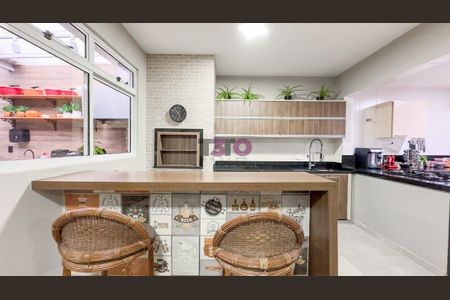 15_photo/94dce6f3b9.bd88f4c23bd4aa3d-ATLAS-77972d3b-ff6c-4608-a952-c47620b1ad7f.jpg de casa à venda com 4 quartos, 198m² em Boa Vista, Curitiba