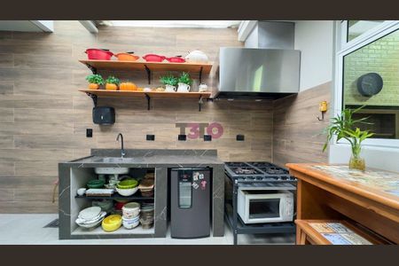 10_photo/94dce6f3b9.bd88f4c23bd4aa3d-ATLAS-dd437157-976c-450d-80a4-8570054972b4.jpg de casa à venda com 4 quartos, 198m² em Boa Vista, Curitiba