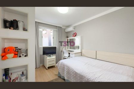 30_photo/94dce6f3b9.bd88f4c23bd4aa3d-ATLAS-f8a9ff19-fac8-4f8c-af0d-5e12c865d103.jpg de casa à venda com 4 quartos, 198m² em Boa Vista, Curitiba