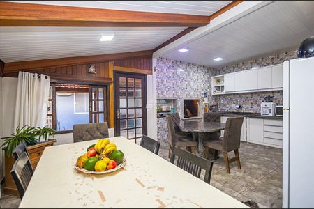 12_photo/94dce6f3d3.b38ac4619dd2e4c9-ATLAS-d992f177-d86a-4c1b-b1b9-2e9e4dc34a44.jpg de casa à venda com 4 quartos, 270m² em Boa Vista, Curitiba