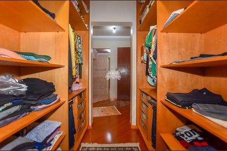 10_photo/94dce6f4e3.a3ae9ae7e703bbee-ATLAS-0bcf96e3-9c19-43e3-9c94-5a76ee0f5c5e.jpg de casa à venda com 6 quartos, 640m² em Boa Vista, Curitiba