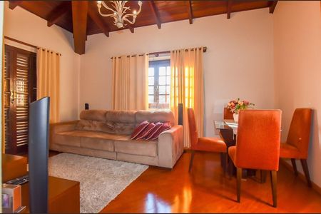 35_photo/94dce6f4e3.a3ae9ae7e703bbee-ATLAS-40551113-334f-47f2-b0d8-1e15abf24ba4.jpg de casa à venda com 6 quartos, 640m² em Boa Vista, Curitiba