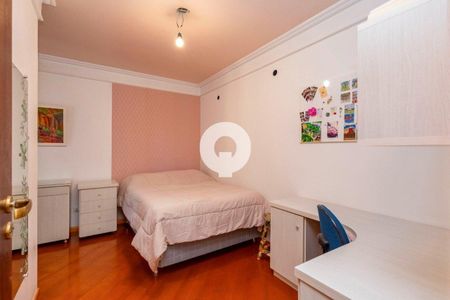 11_photo/94dce6f4e3.a3ae9ae7e703bbee-ATLAS-c09022dc-e305-4209-af2d-0bf5c6e949ad.jpg de casa à venda com 5 quartos, 528m² em Boa Vista, Curitiba