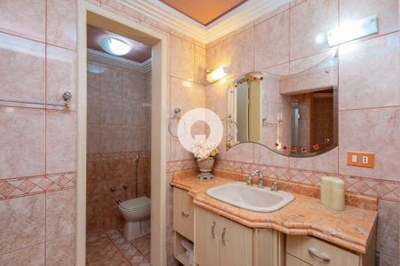 4_photo/94dce6f4e3.a3ae9ae7e703bbee-ATLAS-daeb7fd0-ee85-4e04-94c9-3e9dfa3b7053.jpg de casa à venda com 5 quartos, 528m² em Boa Vista, Curitiba