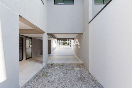 22_photo/94dce6f513.96458e673c4e6a1a-ATLAS-b68a3a24-e86a-4155-947b-1fa4d2510026.jpg de casa à venda com 0 quarto, 148m² em Boa Vista, Curitiba