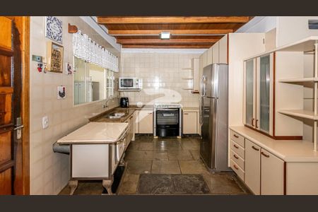 13_photo/94dce6f65d.cda01c5f2bf1a0d1-ATLAS-c9b1e0bb-fe53-4be9-a411-be5b8c81230f.jpg de casa à venda com 3 quartos, 151m² em Boa Vista, Curitiba