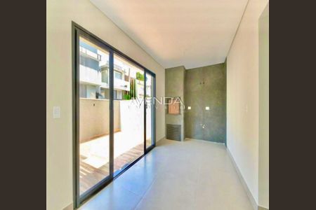 9_photo/94dce6f6a1.8dda1d85d1105da4-ATLAS-1fced81a-fa4e-4bbf-9c3a-4e22b0cbac52.jpg de casa à venda com 4 quartos, 350m² em Boa Vista, Curitiba