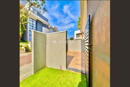 7_photo/94dce6f6a1.8dda1d85d1105da4-ATLAS-72d14c1f-1aab-4706-88c7-2995acf1c8ca.jpg de casa à venda com 4 quartos, 350m² em Boa Vista, Curitiba