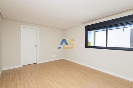 4_photo/94dce6f6a1.d089674a9b2a0c73-ATLAS-073a71a6-3db4-40c0-9840-e2d844877e8c.jpg de casa à venda com 4 quartos, 350m² em Boa Vista, Curitiba