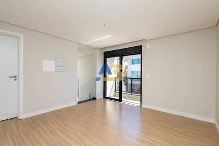 1_photo/94dce6f6a1.d089674a9b2a0c73-ATLAS-18186822-4e45-49f5-a3b2-174e9ccf4503.jpg de casa à venda com 4 quartos, 350m² em Boa Vista, Curitiba