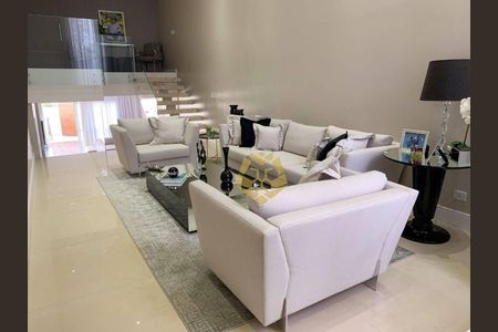 10_photo/94dce6f6a1.f219a6c507a36e5d-ATLAS-41051985-16b7-4b91-a6f2-cef1275cc85f.jpg de casa à venda com 3 quartos, 253m² em Boa Vista, Curitiba