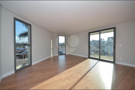 12_photo/94dce6f6a3.ac27657d5f4d7d4b-ATLAS-70932146-338c-437e-8068-b4237d800cfa.jpg de casa à venda com 3 quartos, 298m² em Boa Vista, Curitiba