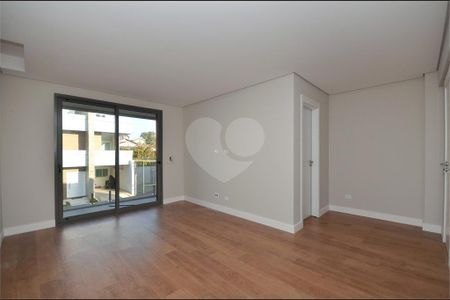 18_photo/94dce6f6a3.ac27657d5f4d7d4b-ATLAS-825b91bf-d1ce-45dd-84b5-8c061ecb837c.jpg de casa à venda com 3 quartos, 298m² em Boa Vista, Curitiba