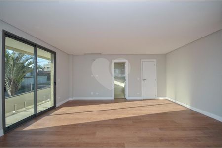 7_photo/94dce6f6a3.ac27657d5f4d7d4b-ATLAS-a9e4d60a-c741-40aa-a71f-aec884f860cd.jpg de casa à venda com 3 quartos, 298m² em Boa Vista, Curitiba