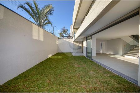 6_photo/94dce6f6a3.ac27657d5f4d7d4b-ATLAS-cbe484e4-4e5c-4568-bcf8-3923ff208af9.jpg de casa à venda com 3 quartos, 298m² em Boa Vista, Curitiba