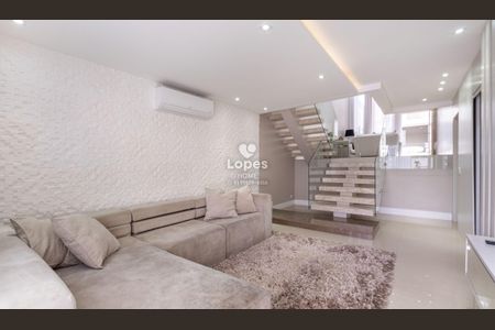 10_photo/94dce6f6a7.51cc70ea1b948618-ATLAS-cf781e65-e535-4b88-bc32-a097f171a995.jpg de casa à venda com 3 quartos, 253m² em Boa Vista, Curitiba