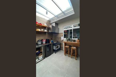 5_photo/94dce6f6f3.cb21989ac08b58f2-ATLAS-47f15b5c-7a7d-4ebc-aacf-e0f747b2f4cf.jpg de casa à venda com 4 quartos, 198m² em Boa Vista, Curitiba