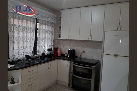 11_photo/94dce6f709.751bca41ac608a7d-ATLAS-50178e16-20a4-48d3-b607-6fa04707d953.jpg de casa à venda com 4 quartos, 150m² em Boa Vista, Curitiba
