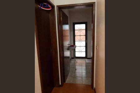 13_photo/94dce6f709.751bca41ac608a7d-ATLAS-d7477139-3f73-45d5-9e52-2c01160e95d1.jpg de casa à venda com 4 quartos, 150m² em Boa Vista, Curitiba