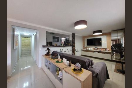 14_photo/94dce6f76d.a9ad82c0a29b9a19-ATLAS-709fb3c9-e748-4224-99b8-44976cbdc4d8.jpg de casa à venda com 3 quartos, 659m² em Boa Vista, Curitiba