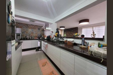 26_photo/94dce6f76d.a9ad82c0a29b9a19-ATLAS-9ef35d56-5df9-424f-bd86-9c6c721ce824.jpg de casa à venda com 3 quartos, 659m² em Boa Vista, Curitiba