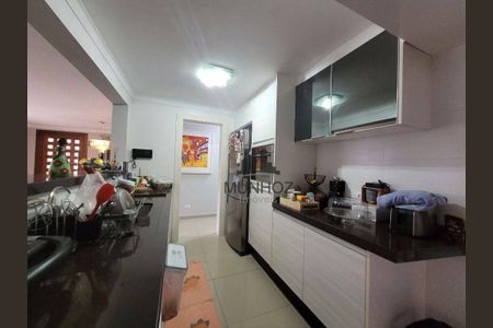 28_photo/94dce6f76d.a9ad82c0a29b9a19-ATLAS-c1f74171-7abb-4c06-bac7-b644980cc869.jpg de casa à venda com 3 quartos, 659m² em Boa Vista, Curitiba