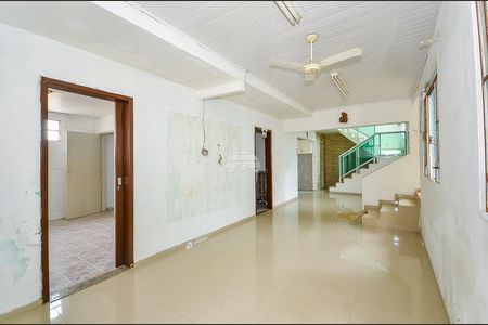 30_photo/94dce6f837.8e620eb7c3ed62ec-ATLAS-215021bf-871c-4e0a-a195-e8b8b8be682b.jpg de casa à venda com 3 quartos, 163m² em Santa Cândida, Curitiba