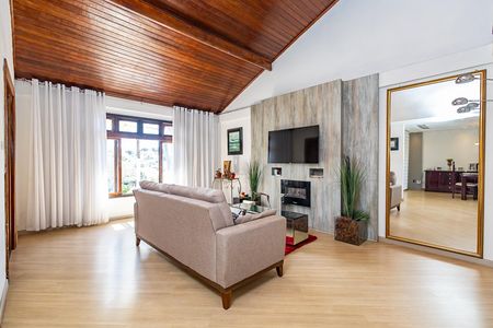 2_photo/94dce6f8eb.598c66e7e5047e83-ATLAS-134de3d8-b0c0-4082-9b0d-fe57090e0e30.jpg de casa à venda com 3 quartos, 250m² em Santa Cândida, Curitiba