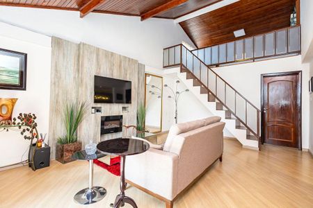 9_photo/94dce6f8eb.598c66e7e5047e83-ATLAS-5deb60d8-0585-4530-9f42-9829d95ff0dc.jpg de casa à venda com 3 quartos, 250m² em Santa Cândida, Curitiba