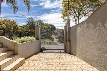 39_photo/94dce6f8eb.598c66e7e5047e83-ATLAS-970e38b6-0260-4ff3-8c2d-9e33a377d39b.jpg de casa à venda com 3 quartos, 250m² em Santa Cândida, Curitiba