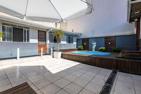 32_photo/94dce6f8eb.598c66e7e5047e83-ATLAS-d86406b6-484e-4d63-bda2-8536773f46a3.jpg de casa à venda com 3 quartos, 250m² em Santa Cândida, Curitiba