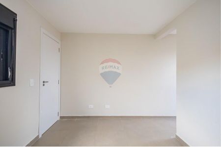 13_photo/94dce6fb55.be31b5bde481aac2-ATLAS-95f4dea2-fe6c-4a45-a031-2364d7c376ec.jpg de casa à venda com 3 quartos, 154m² em Barreirinha, Curitiba