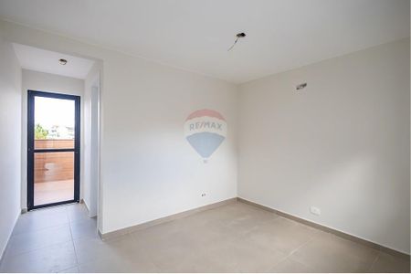 21_photo/94dce6fb55.be31b5bde481aac2-ATLAS-d0ca063f-95b6-4d5f-afd8-e368000af9e1.jpg de casa à venda com 3 quartos, 154m² em Barreirinha, Curitiba