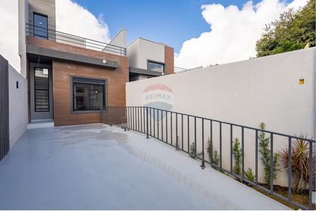 3_photo/94dce6fb57.786c4abf0a136510-ATLAS-3cf8a41e-0874-4e50-8312-4bb3468aa5bc.jpg de casa à venda com 3 quartos, 154m² em Barreirinha, Curitiba