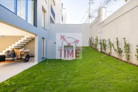 14_photo/94dce6fc05.db5f8c6f75f4007d-ATLAS-1817ca55-2f72-4ee8-b573-7cccf80ef719.jpg de casa à venda com 3 quartos, 268m² em Santa Cândida, Curitiba