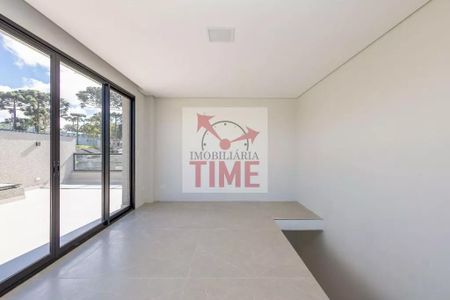 37_photo/94dce6fc05.db5f8c6f75f4007d-ATLAS-1b9644e2-9a60-4787-8309-cbc1856c9ea9.jpg de casa à venda com 3 quartos, 268m² em Santa Cândida, Curitiba