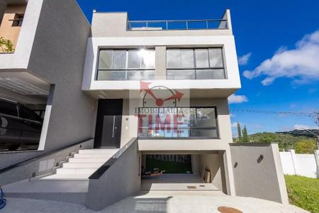 2_photo/94dce6fc05.db5f8c6f75f4007d-ATLAS-1e7049dd-6a33-47a8-a522-30d4038e0d2b.jpg de casa à venda com 3 quartos, 268m² em Santa Cândida, Curitiba