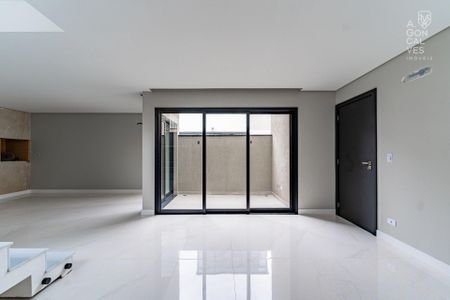 5_photo/94dce6fc05.ee367967f886cb7c-ATLAS-8c2a014f-1714-42bd-b522-566cb9e308cb.jpg de casa à venda com 3 quartos, 243m² em Santa Cândida, Curitiba