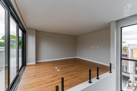 21_photo/94dce6fc05.ee367967f886cb7c-ATLAS-b09ebedd-e14d-4ce6-b2e3-267d1c21ecd2.jpg de casa à venda com 3 quartos, 243m² em Santa Cândida, Curitiba