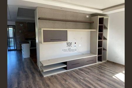 5_photo/94dce70219.8d33d76401fcd6d1-ATLAS-74e17cb9-8949-4bcb-9f05-81a16e80c847.jpg de casa à venda com 3 quartos, 188m² em Santa Cândida, Curitiba